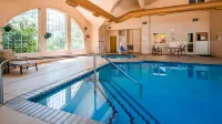 Best Western Plus Caldwell Inn  Suites - Swimmingpools