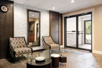 Days Inn by Wyndham Sylvan Lake