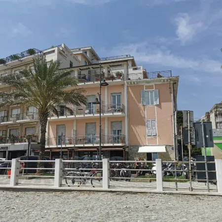 Albium Hotel