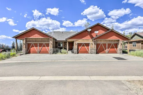 Winter Park Chalet w/ Hot Tub + Free Shuttle! - Pet friendly