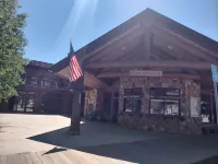 Western Riviera Lakeside Lodging Hotels in Grand Lake