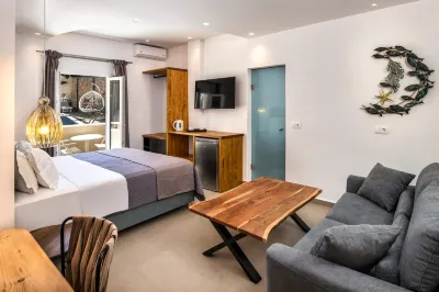 Alizea Villas & Suites Hotels near Cathedral of Saint John the Baptist