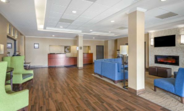 Comfort Inn & Suites