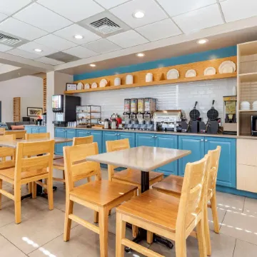 Country Inn & Suites by Radisson, Lumberton, NC
