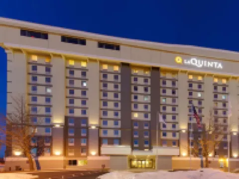 La Quinta Inn & Suites by Wyndham Springfield MA Hotels in Springfield