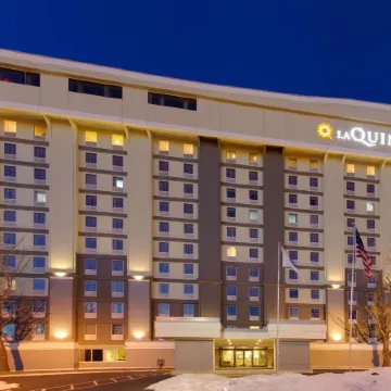 La Quinta Inn & Suites by Wyndham Springfield MA