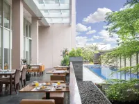 Novotel Bandung - Rooftop Pools