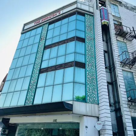 The Harison's Hotel& Restobar