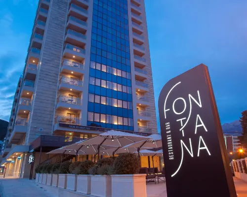 Fontana Hotel & Gastronomy Hôtels à proximité de : Plage de Mogren