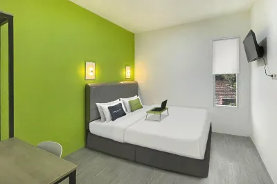 Urbanview Don Juan Pondok Gede by RedDoorz Hotel in zona Cakung