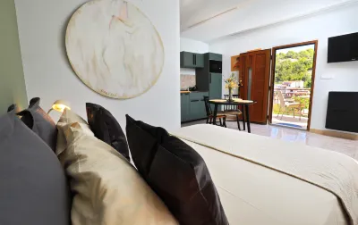 Small Stone House in a Quiet Place Island Solta