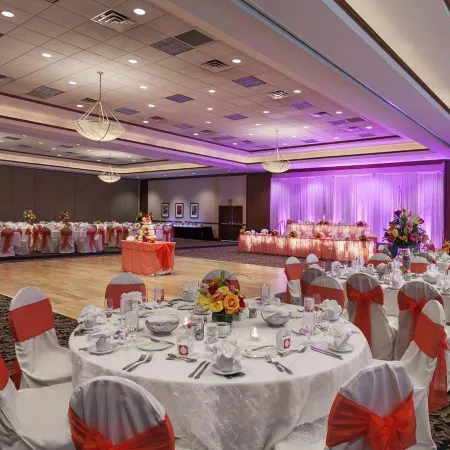 Embassy Suites by Hilton Cleveland Rockside