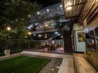 Nang Ta Yon @ Ban Thap Chang Hostel