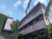 Hotel la Hasienda Hotels in Oesapa Selatan