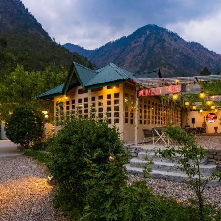 Zostel Kasol, Katagla