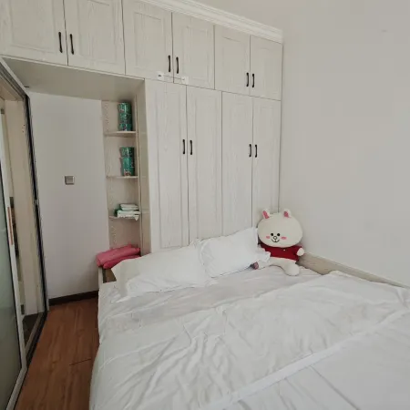 Xiangyang Shiguang Homestay (Fazhan Avenue No.1)