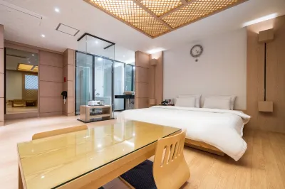 Gyeongju Valt Hotel Hotel dekat Uiduk University