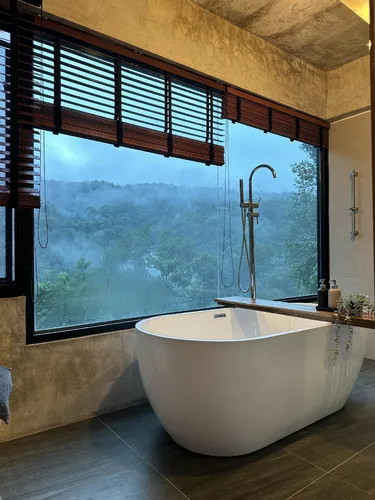 รูปภาพของไฮ แลนด์ ฟอเรสต์ วิว