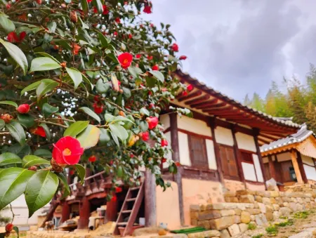 Damyang Mangindang House Отели рядом с достопримечательностью «Sigyeongjeong Pavilion»