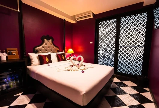 รูปภาพของไวโอเล็ต ทาวเวอร์ แอท ข้าวสารพาเลซ