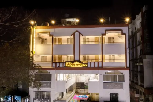Hotel Prince Residency, Jamnagar فنادق في جامناجار