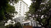 The Raintree, St. Mary’s Road Hotels near Prakasam Salai