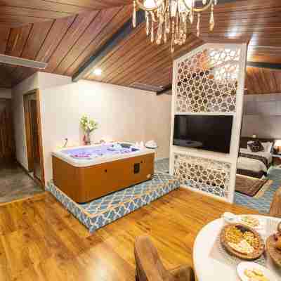 Hotel Snowland Srinagar Rooms