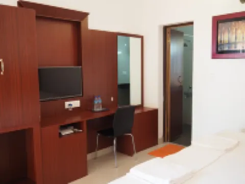 Kanbay Beach Resort