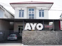 Alice's Homestay Near Unej, Stasiun and Alun-Alun Syariah Hotels in Jember