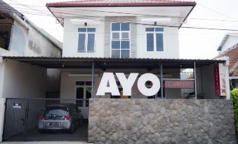 Alice's Homestay Near Unej, Stasiun and Alun-Alun Syariah