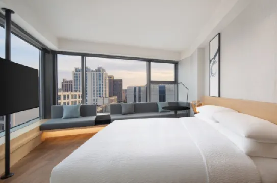 Fairfield by Marriott Shanghai Lingang Special Area Отели рядом с достопримечательностью «Underground Plaza»