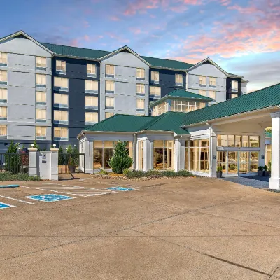 Crowne Plaza NASHVILLE AIRPORT by IHG Hoteles cerca de Cumberland River Pedestrian Bridge