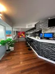 Highpoint International Hotel - bar