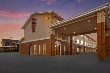 登頓紅頂套房酒店