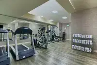 Oxford Suites Silverdale - Gym