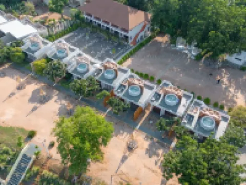 ริมทะเล รีสอร์ท เกาะล้าน โรงแรมในเกาะล้าน