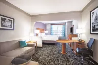 La Quinta Inn & Suites by Wyndham Jackson Airport