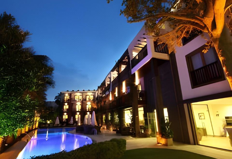hotel overview picture