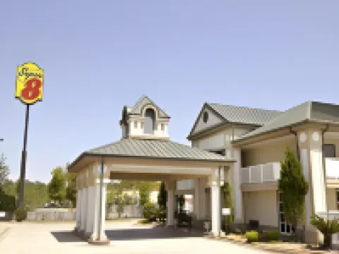 Super 8 by Wyndham Marianna ジャクソンのホテル