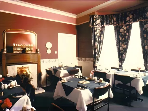 Murrayfield Park Guest House - Bed and Breakfasts
