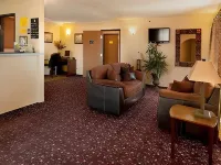 Super 8 by Wyndham Pratt