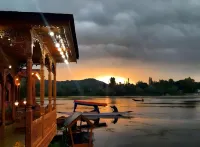 Houseboat New Golden Flower