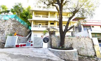 FabExpress Bungalow 14