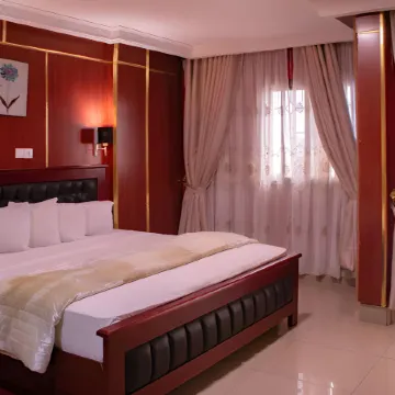 Noubou International Hotel Bonapriso