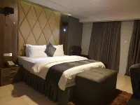 Bon Hotel Smith City Awka فنادق في Agulu