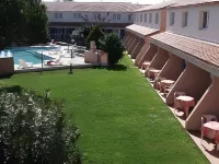 Artemia Aigues-Mortes - Hotel Avec Piscine Các khách sạn ở Aigues-Mortes
