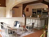 Logis Hôtel Médiéval, Montélimar Nord - 3 tähden