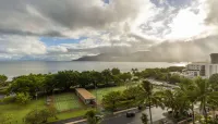 Rydges Esplanade Resort Cairns - con vistas al mar