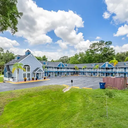GatorTown Inn