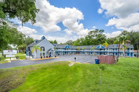 GatorTown Inn